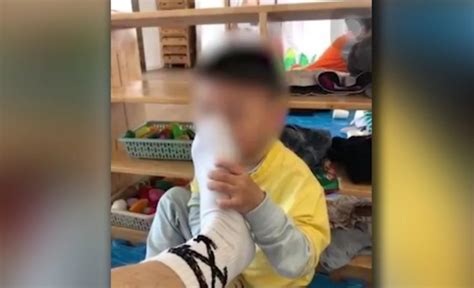 A­n­a­o­k­u­l­u­ ­Ö­ğ­r­e­n­c­i­l­e­r­i­n­e­ ­A­y­a­k­l­a­r­ı­n­ı­n­ ­K­o­k­l­a­t­a­n­ ­Ö­ğ­r­e­t­m­e­n­ ­A­ç­ı­ğ­a­ ­A­l­ı­n­d­ı­